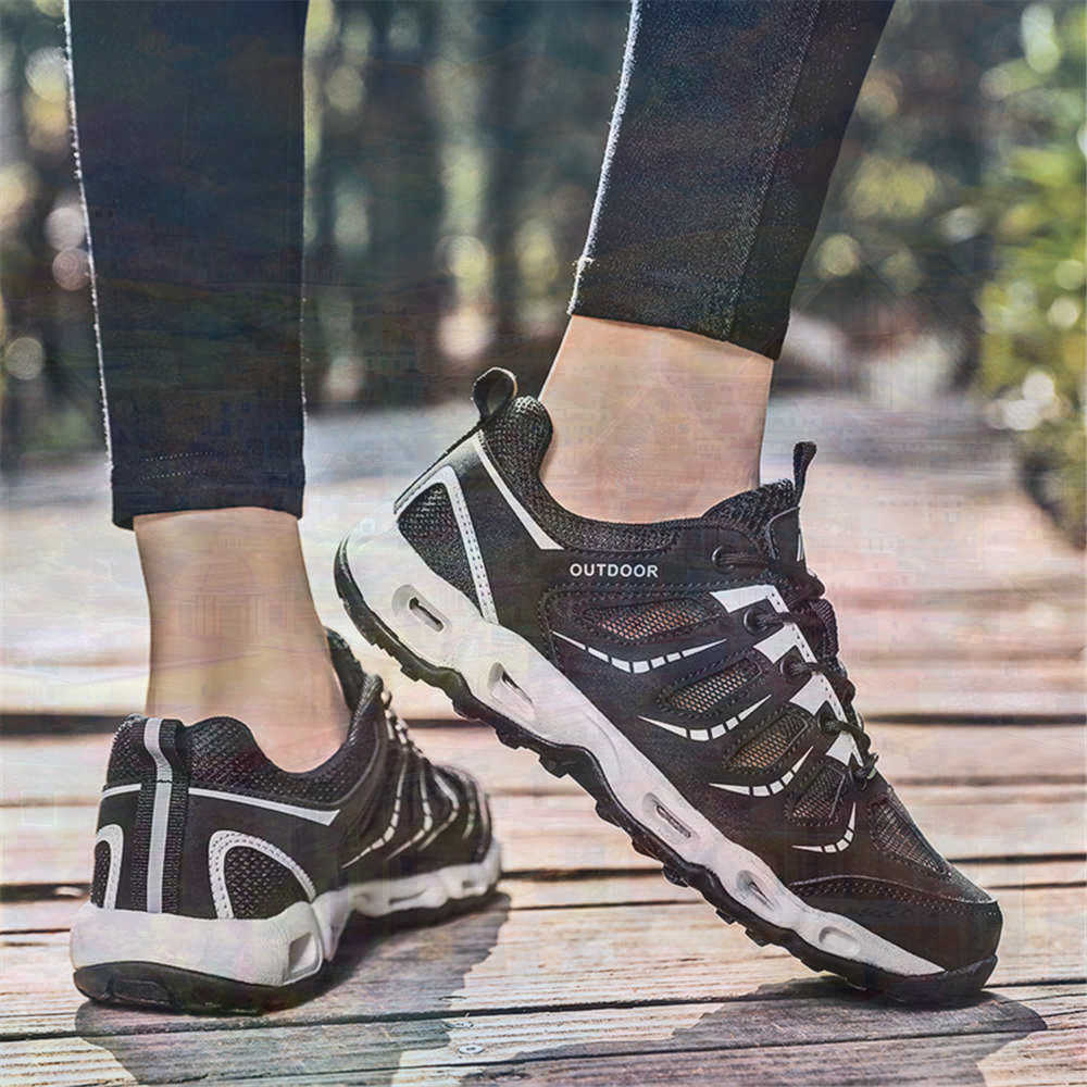 Sumer Round Tip Silver Sneaker - đánh giá và giá Outdoor Sport Outfit
